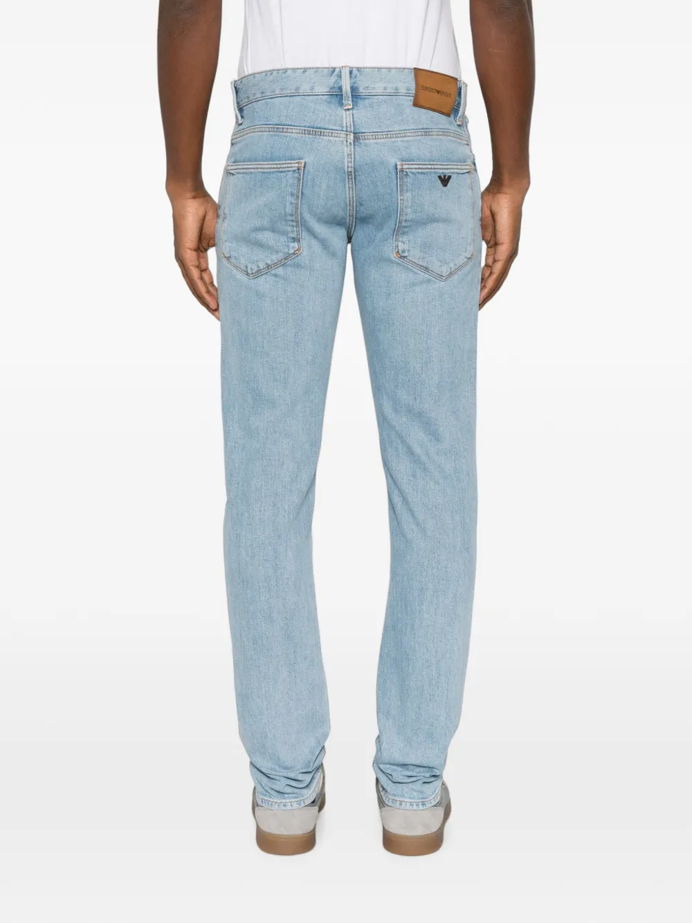Emporio Armani Slim-fit jeans met logoplakkaat Blauw