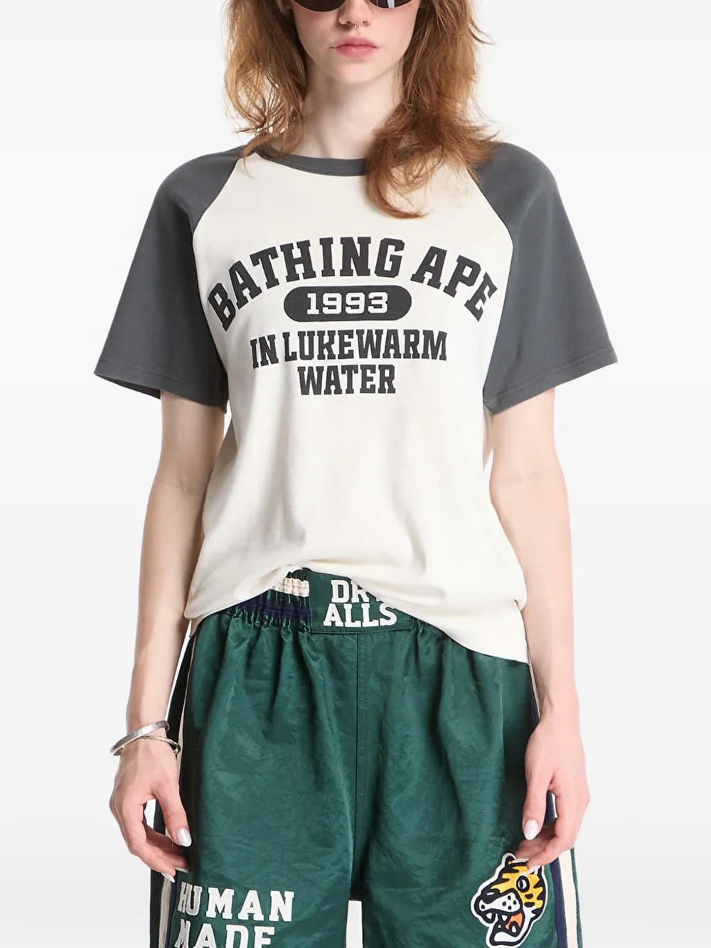 A BATHING APE T-shirt met raglan mouwen Beige
