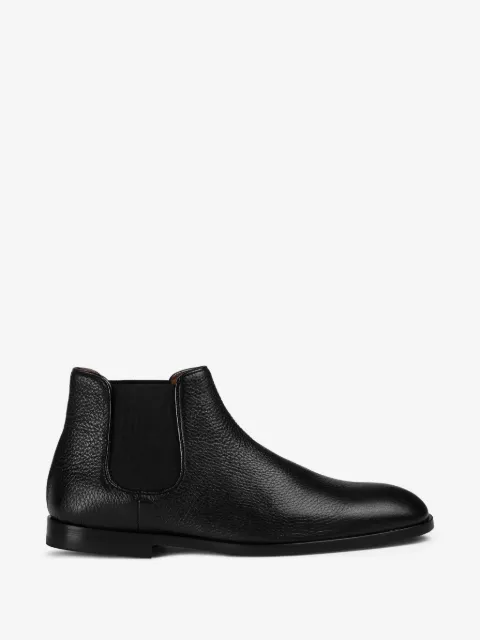 Doucal's grained leather Chelsea boots