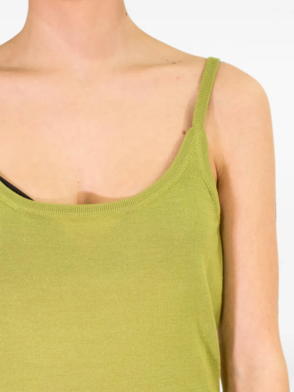 La-Rose Fijngebreide tanktop met diepe ronde hals Groen