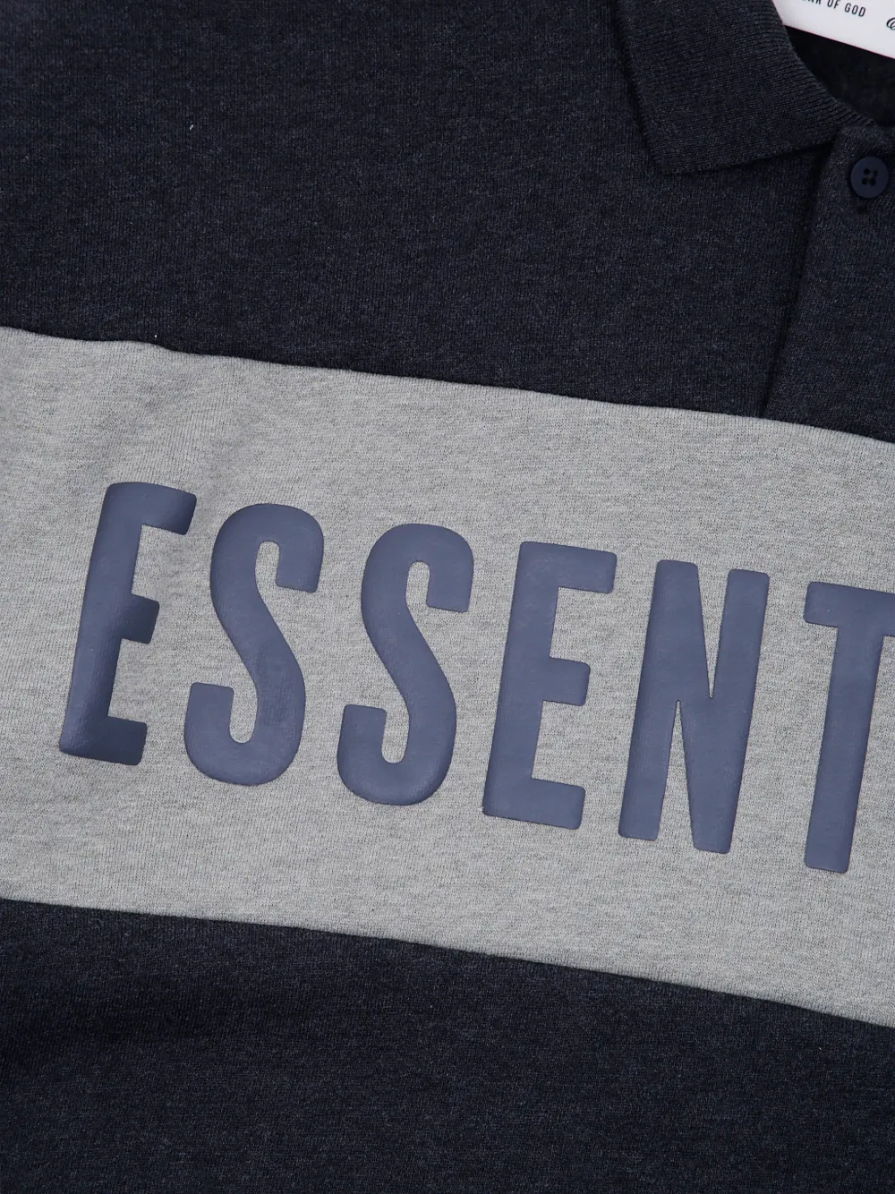 FEAR OF GOD ESSENTIALS KIDS Essentials poloshirt met logoprint Zwart