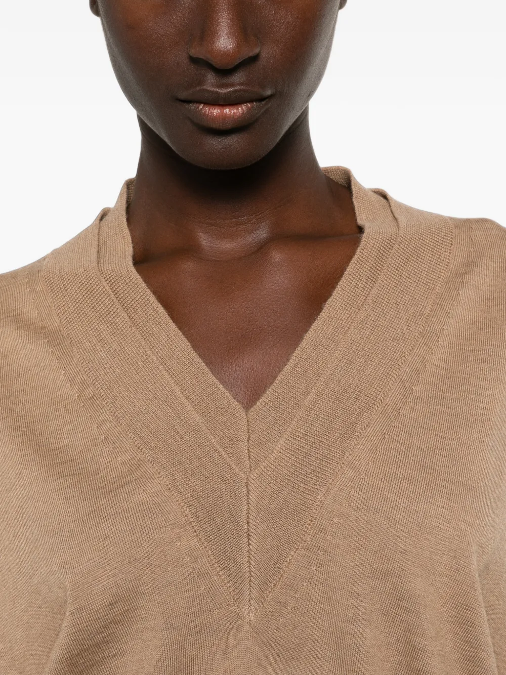 Erika Cavallini Trui met V-hals en verlaagde schouders Beige