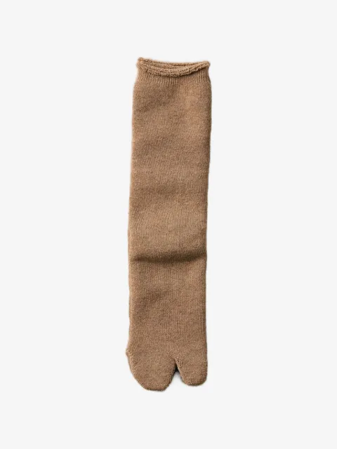yahae Tabi pile-knit socks