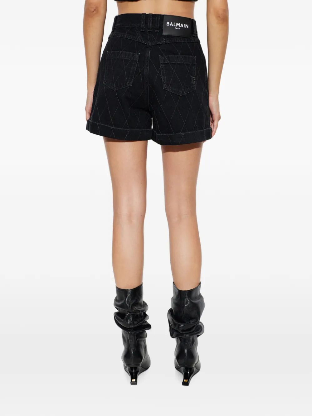 Balmain Gewatteerde shorts met omgeslagen pijpen Zwart