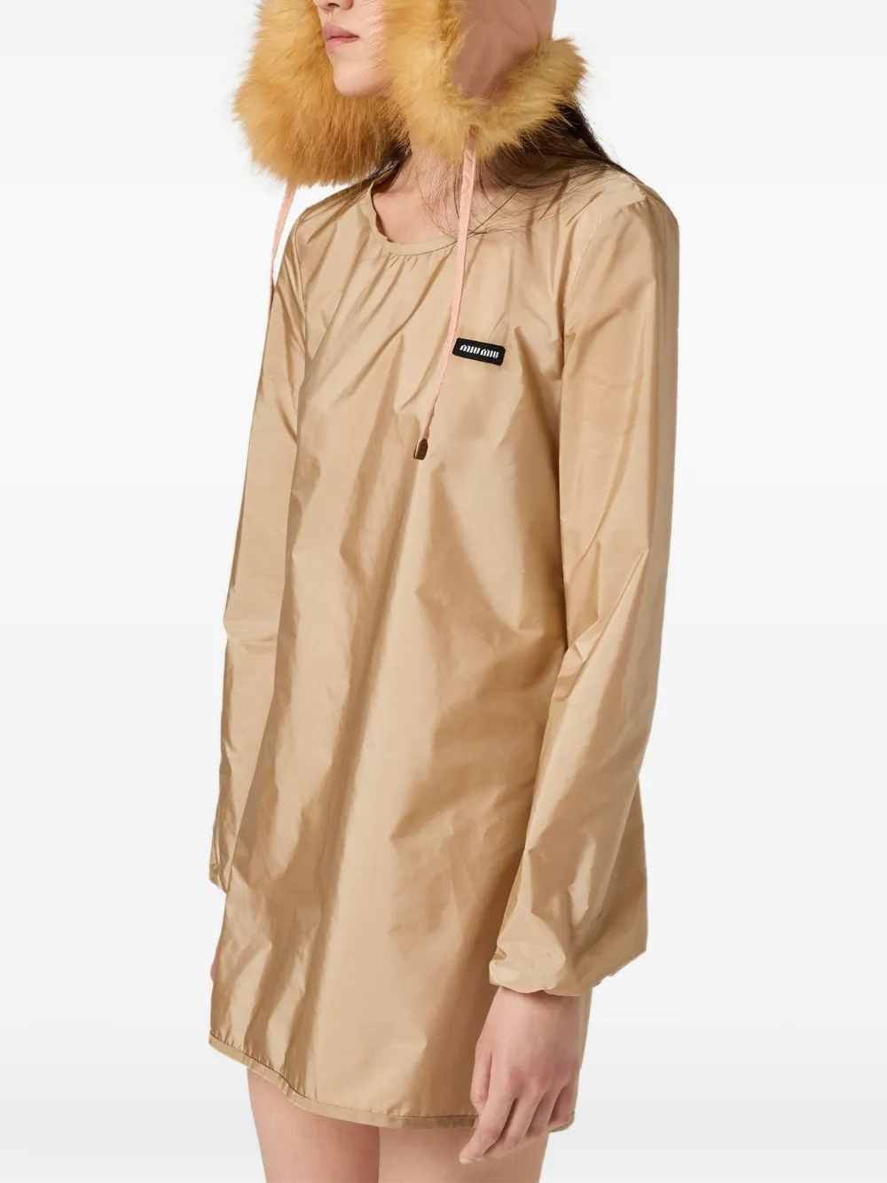 Miu Jurk van technische stof Beige