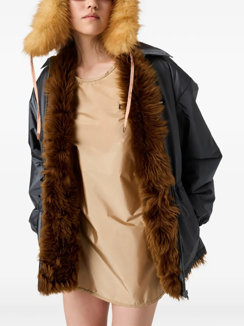 Miu Jurk van technische stof Beige