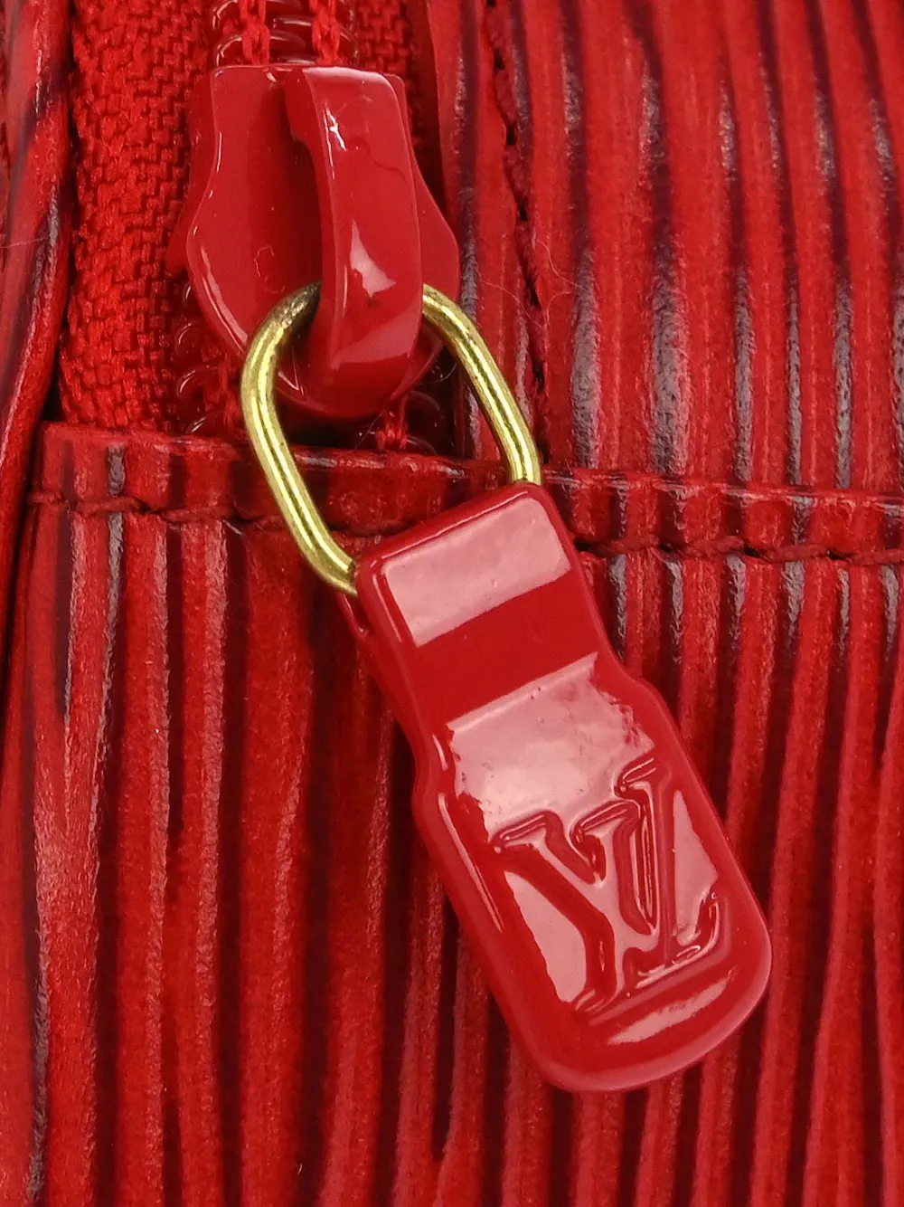 Louis Vuitton Pre-owned Epi Ecrin Bijou 8 Jewellery Case in Red, view 5
