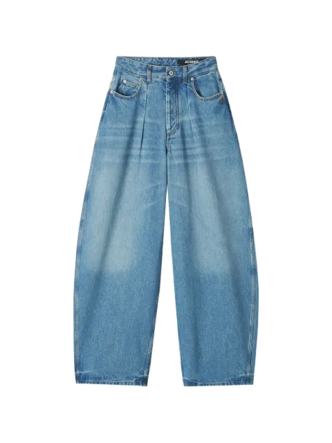 Jacquemus vaqueros con detalle de pinzas y efecto degradado