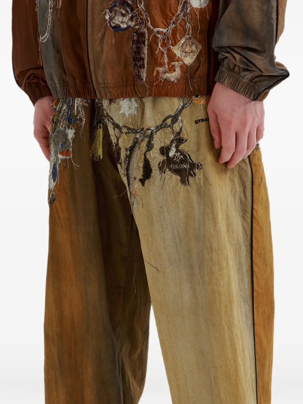 Doublet Gerafelde broek met borduurwerk Bruin