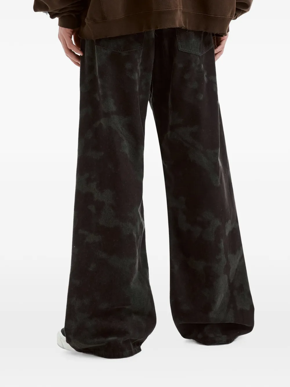 ERL Ribfluwelen broek met vervaagd effect Bruin