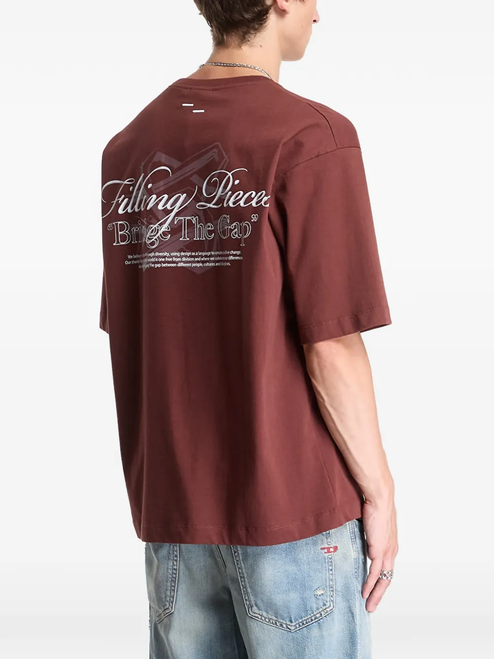 Filling Pieces Bridge The Gap T-shirt Rood