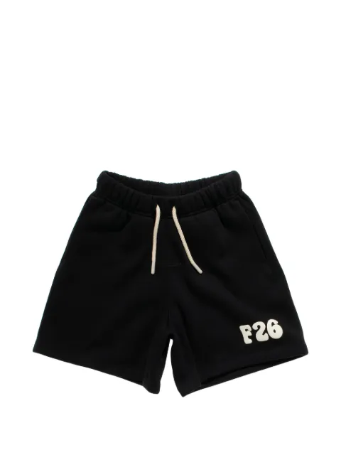 FEAR OF GOD ESSENTIALS KIDS pantalones cortos con parche del logo