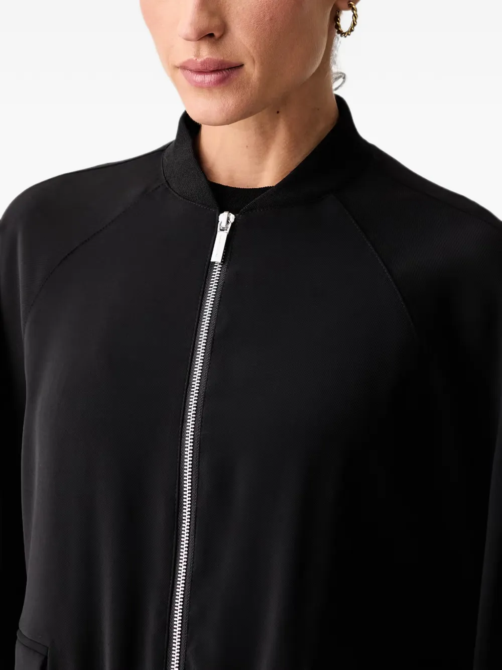 Armani Exchange Bomberjack met geborduurd logo Zwart