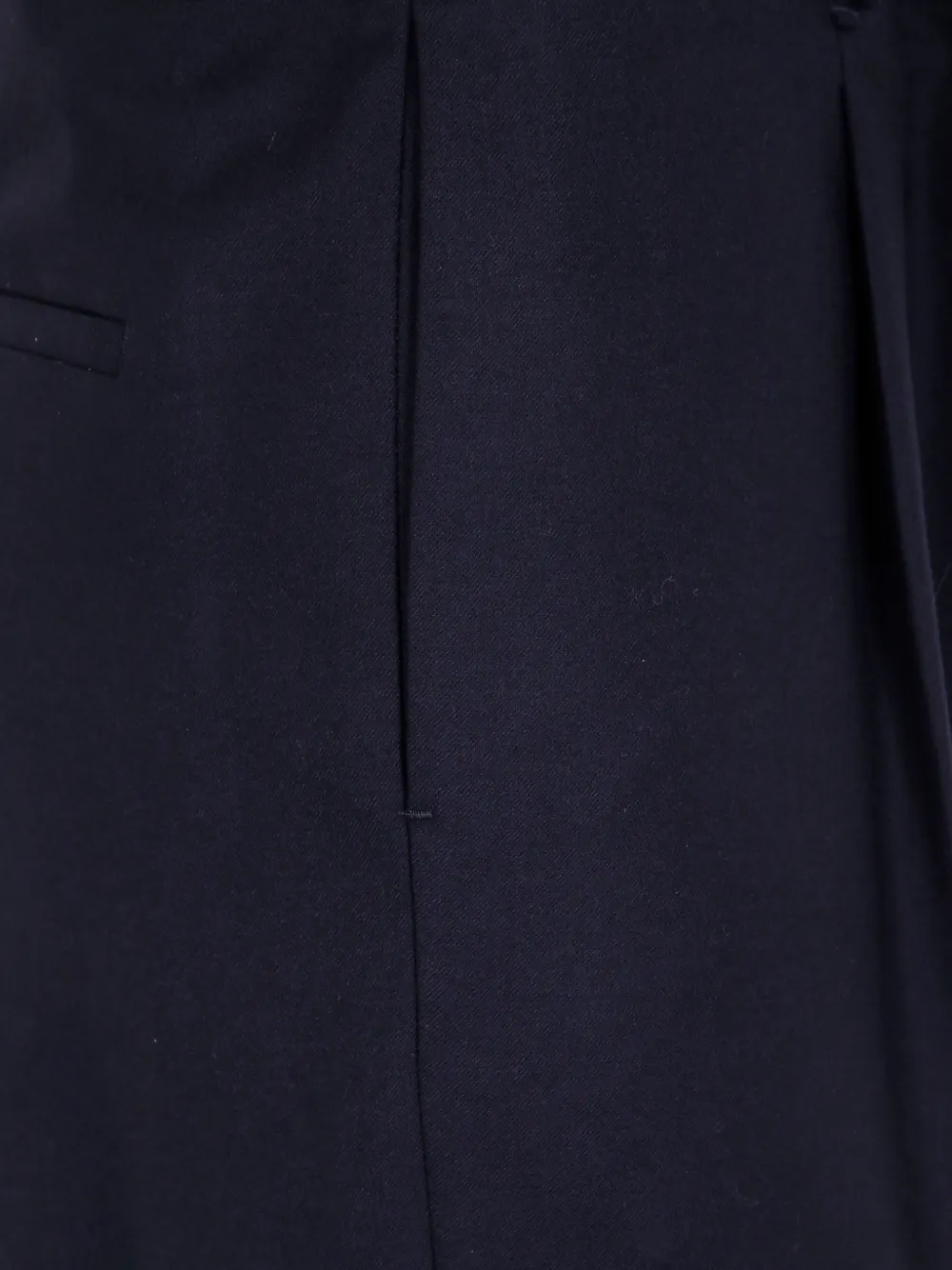 Lardini Geplooide broek met riemlussen Zwart