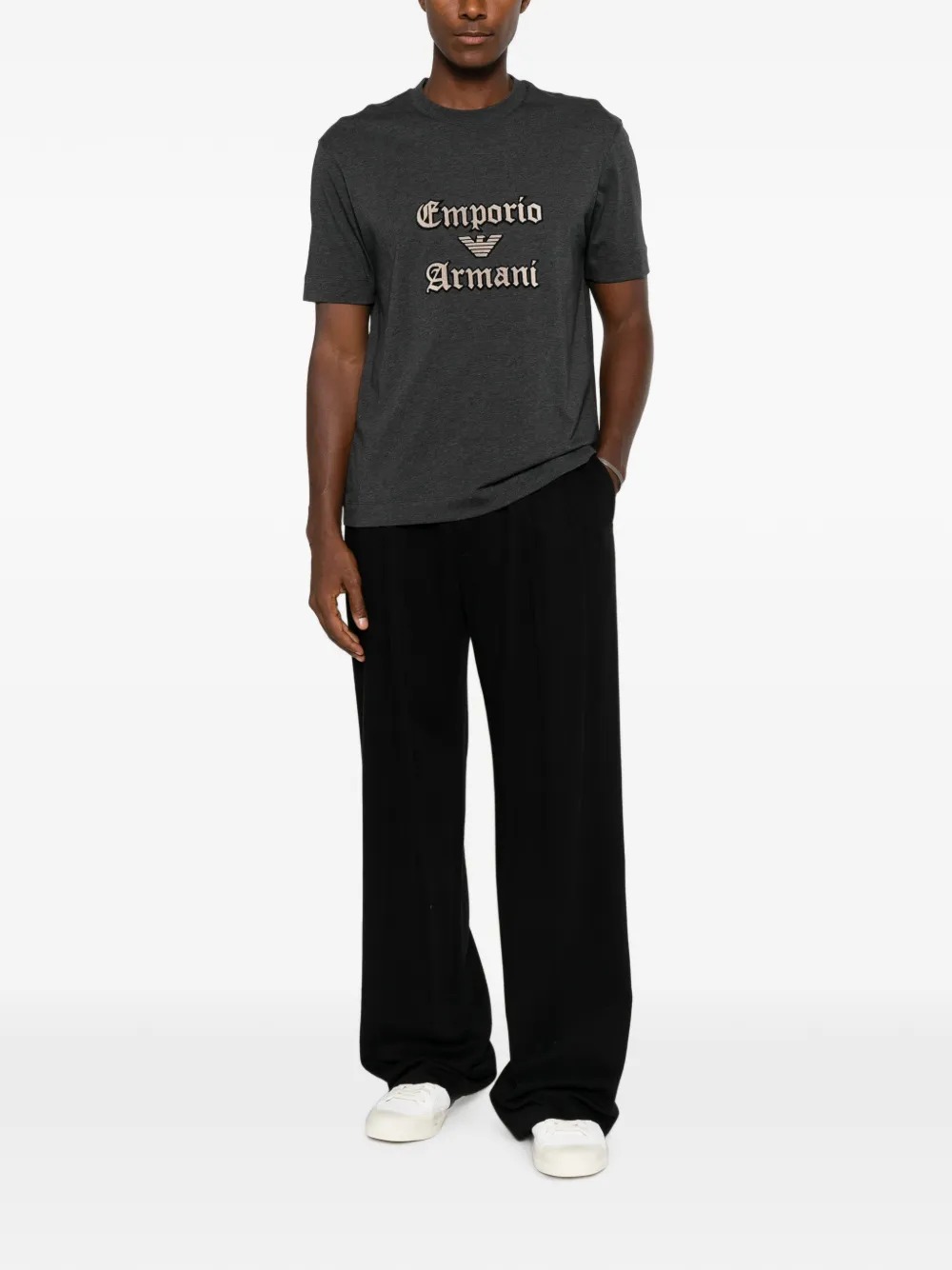 Emporio Armani T-shirt met geborduurd logo Grijs