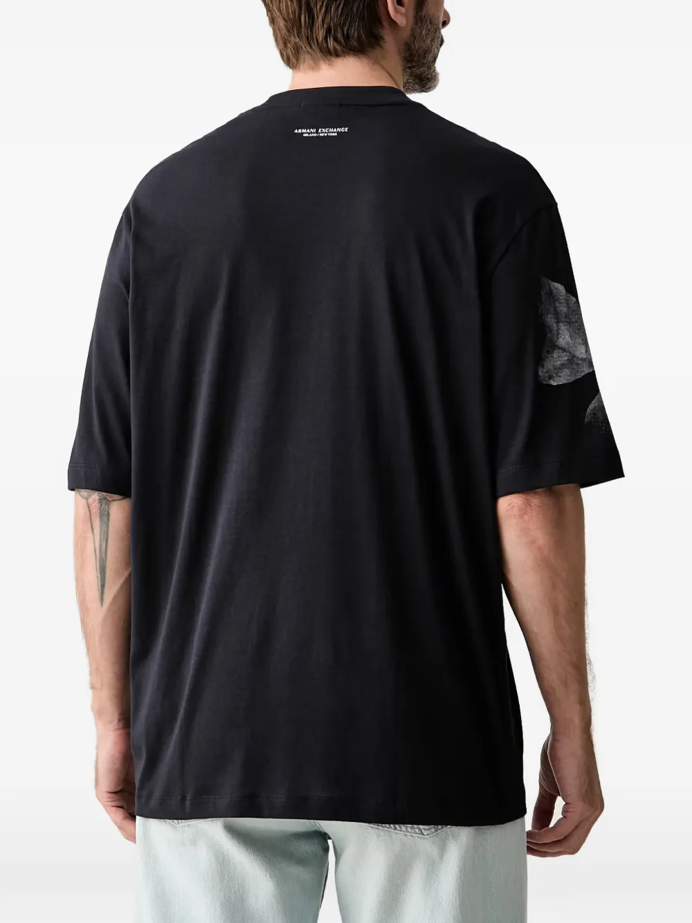 Armani Exchange T-shirt met bloemenprint Blauw