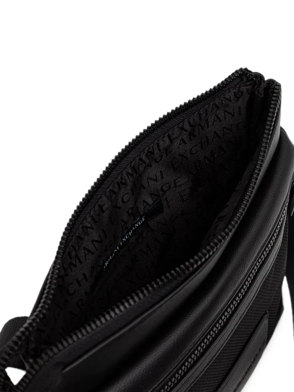 Armani Exchange Heuptas met rits en logopatch Zwart