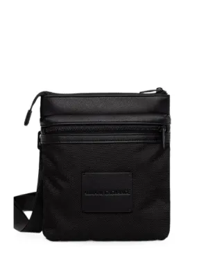 A BATHING APE® ジップ メッセンジャーバッグ | ブラック | FARFETCH JP