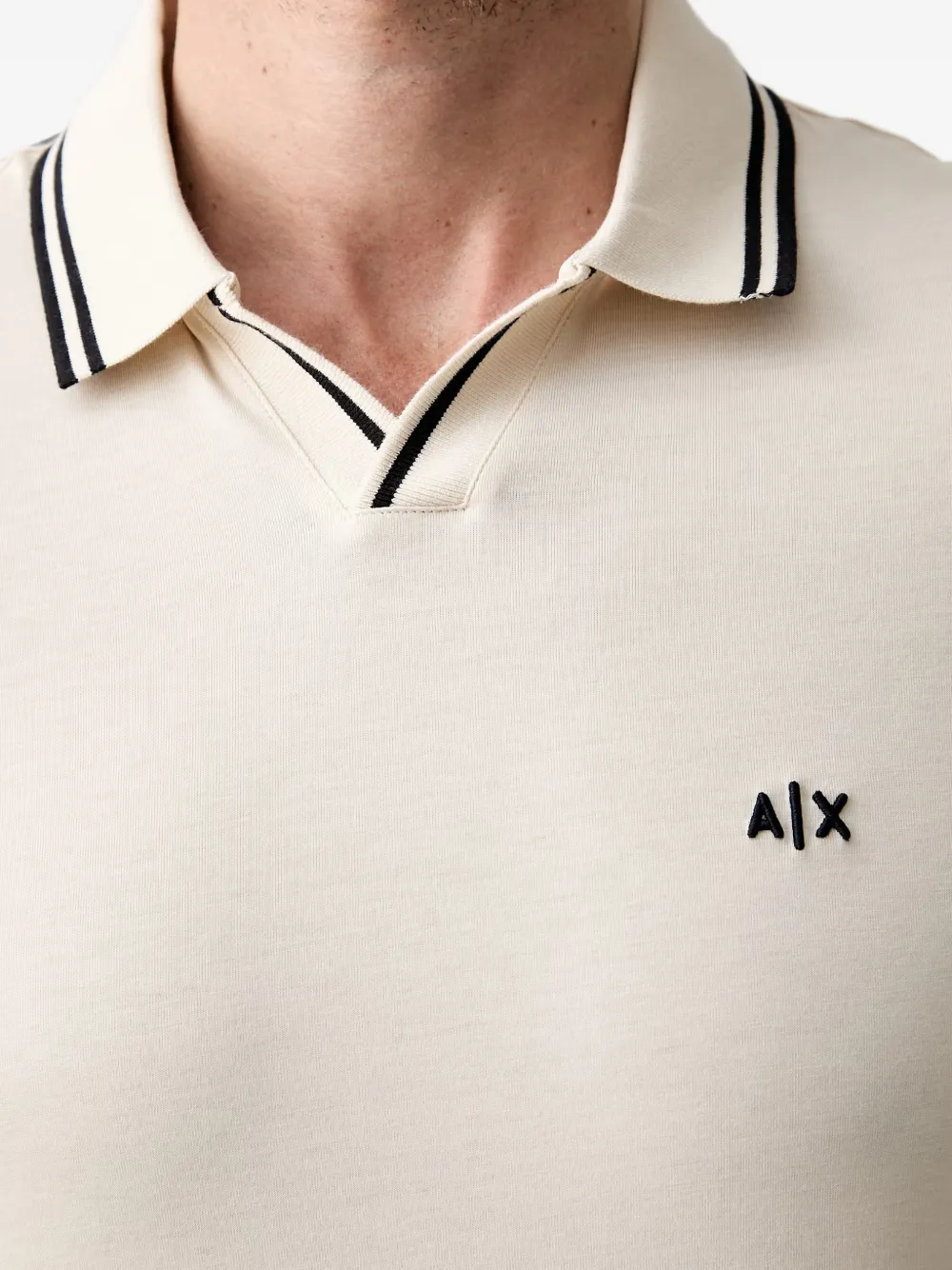 Armani Exchange T-shirt met geborduurd logo Beige