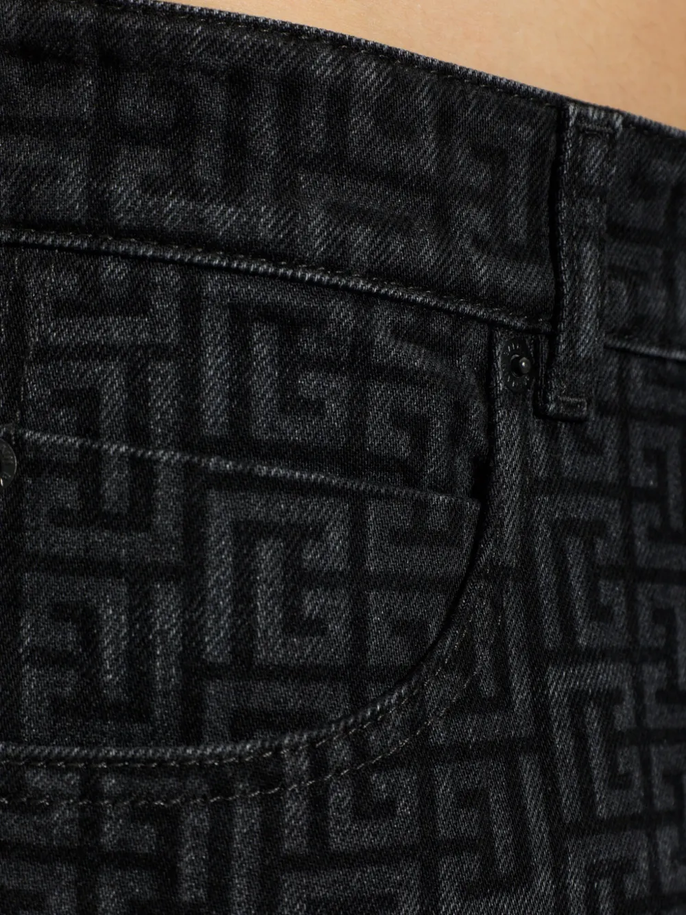 Balmain Pet met monogram Zwart