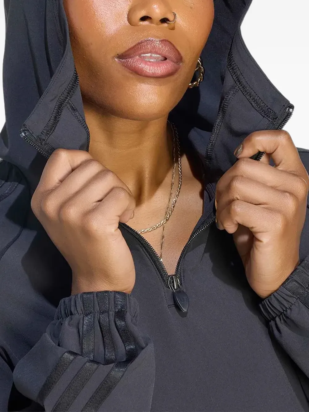 adidas logo-embroidered hoodie Zwart