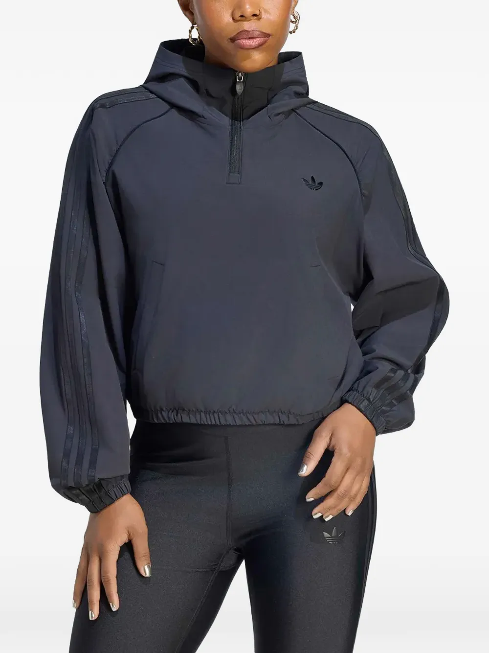 adidas logo-embroidered hoodie Zwart