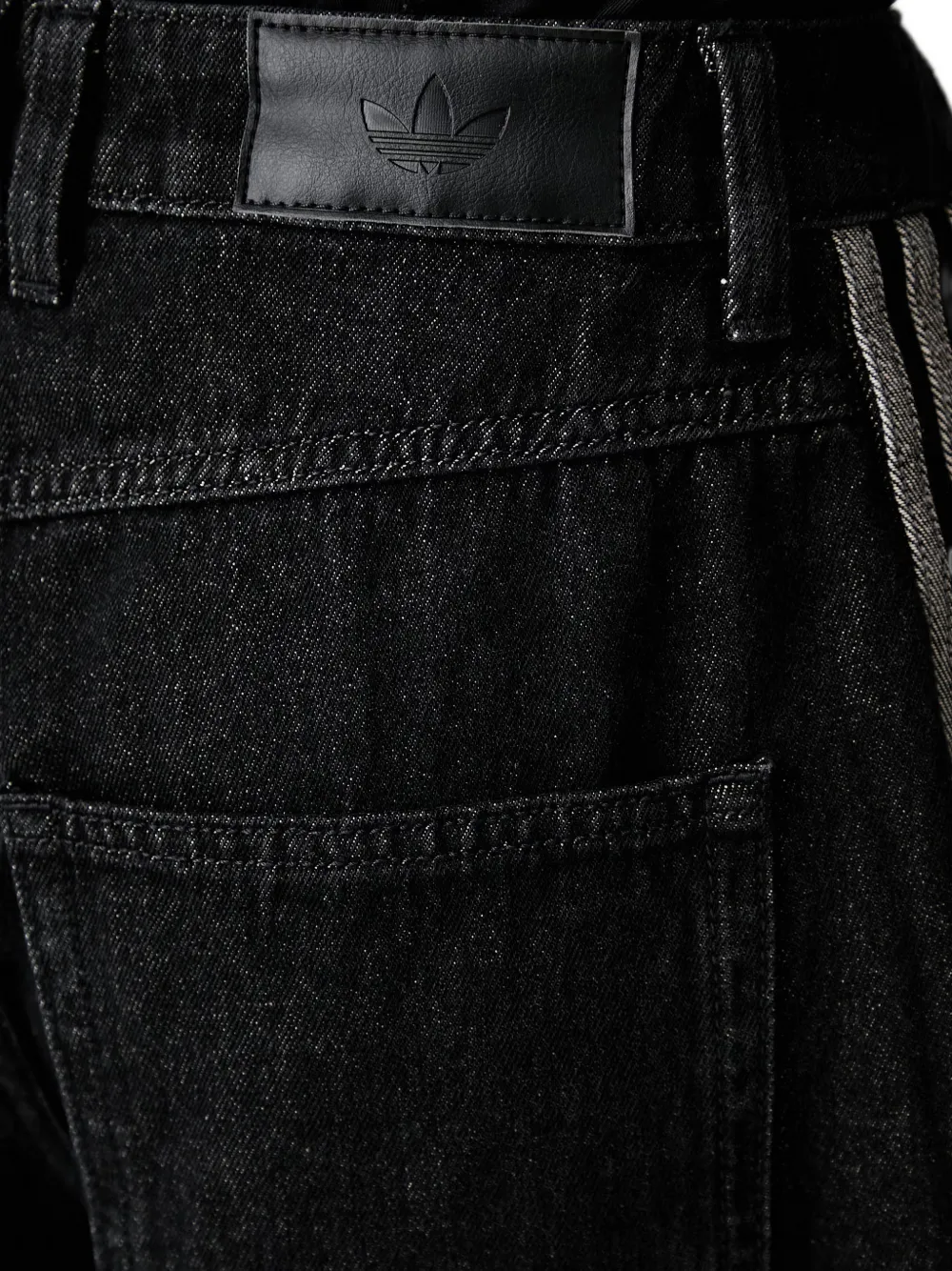adidas high-rise barrel-leg denim pants Zwart
