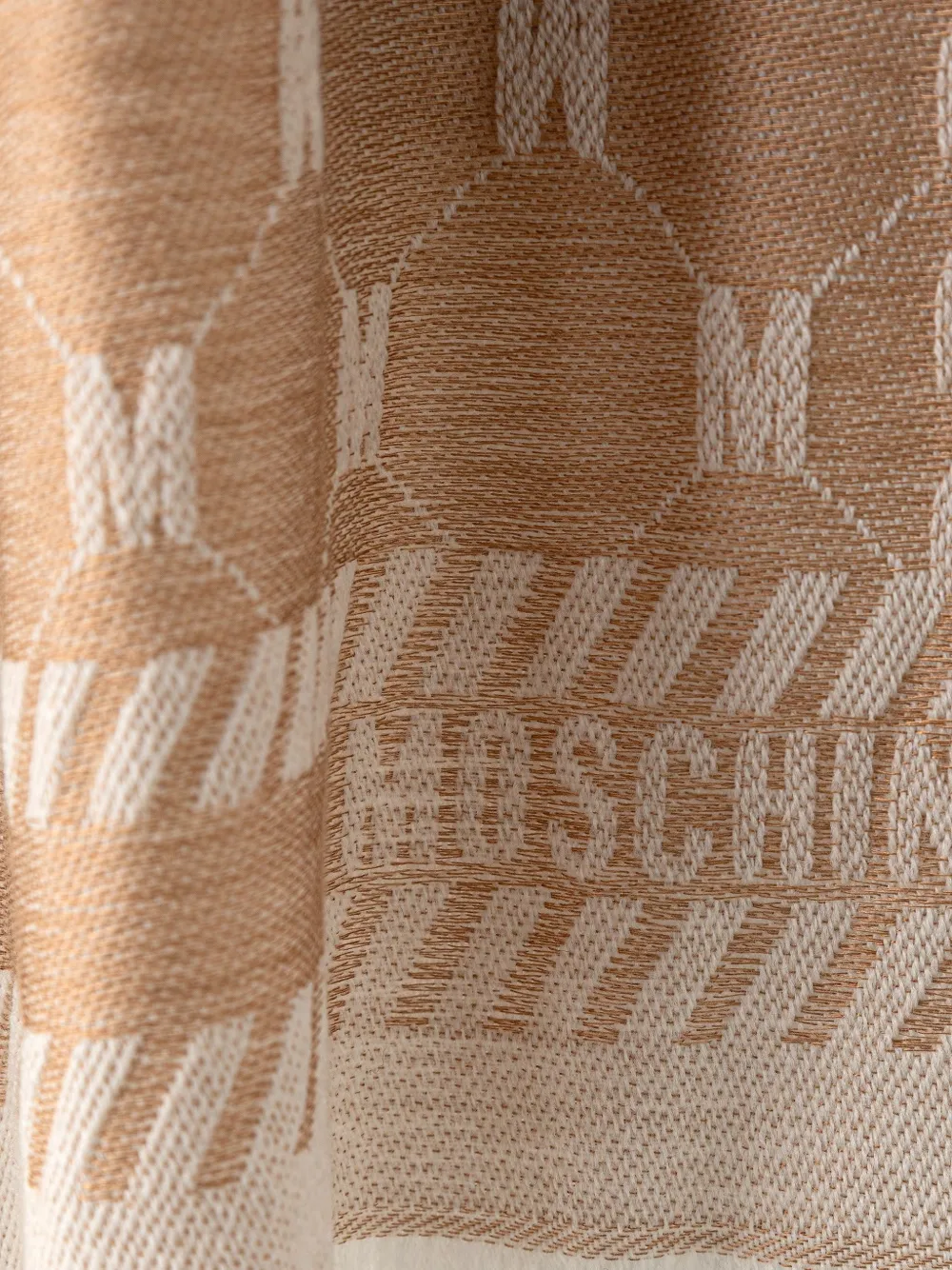 Moschino Wollen sjaal met monogram-patroon en franje Beige