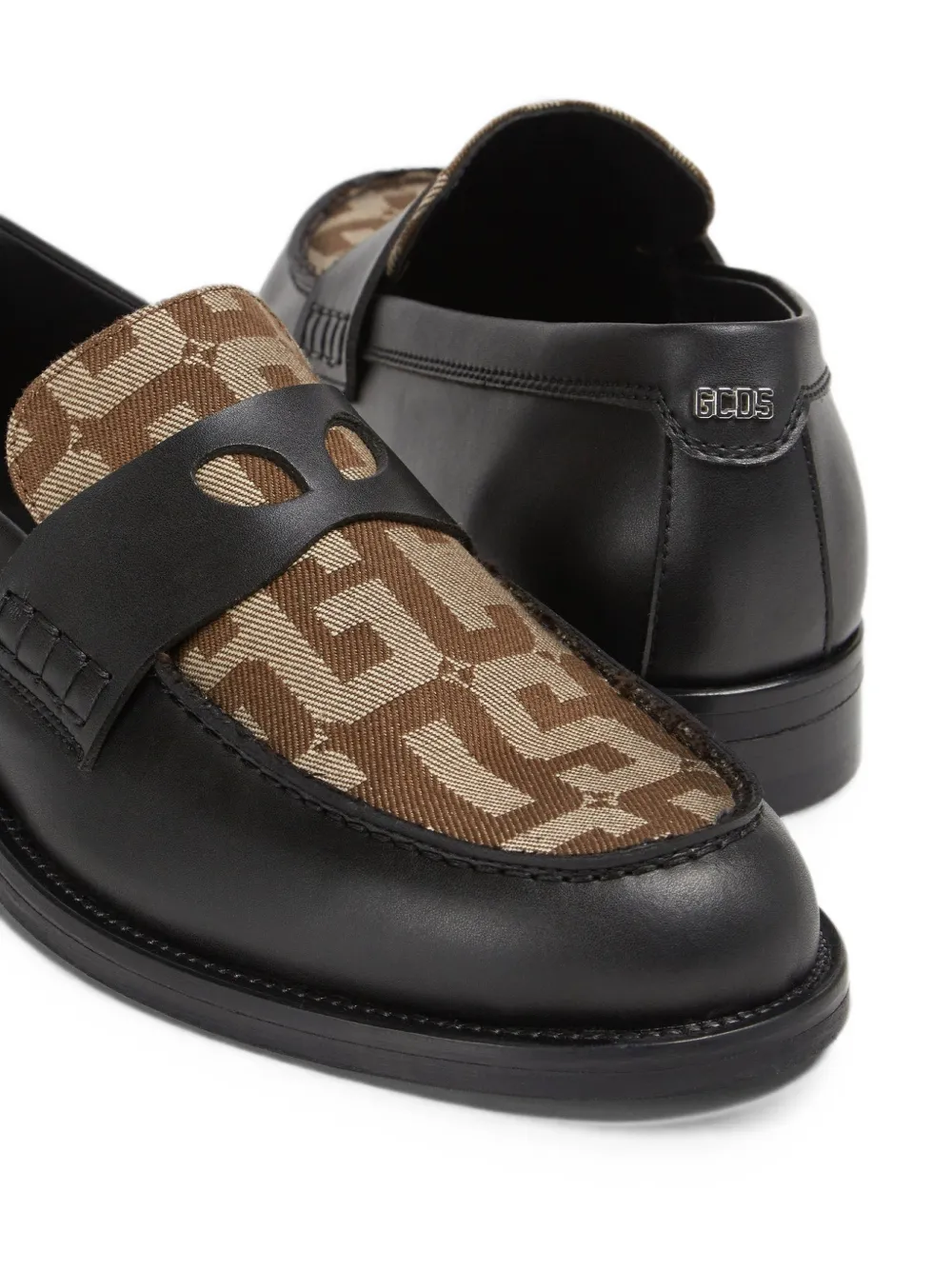 GCDS Wirdo monogram-jacquard loafers Zwart