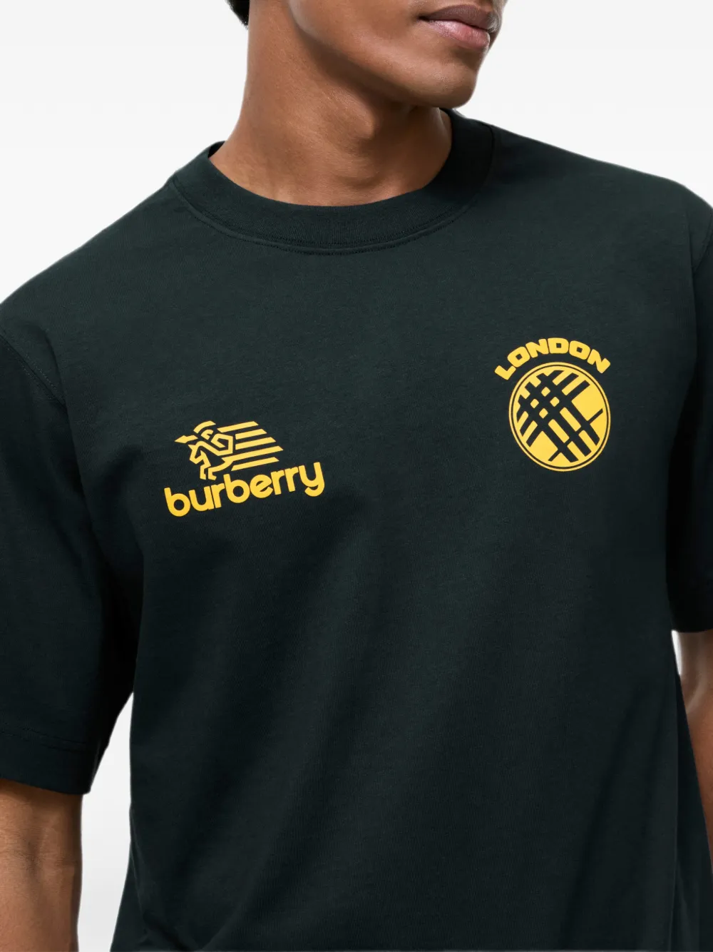 Burberry T-shirt met logo badge Blauw