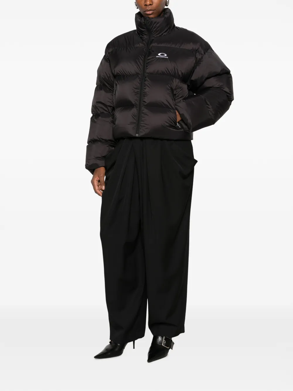 Balenciaga Cropped donsjack Zwart