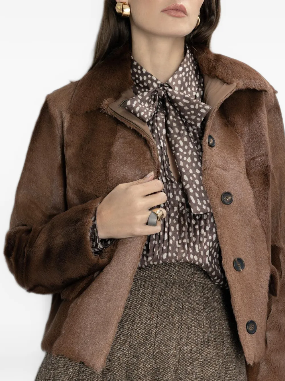 Brunello Cucinelli Blouse met lavallière kraag Bruin
