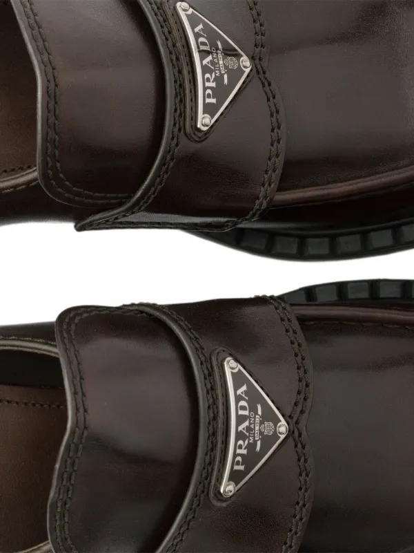 Prada レザーローファー | ブラウン | FARFETCH JP