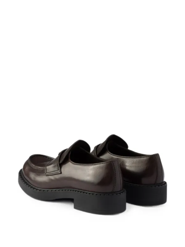 Prada レザーローファー | ブラウン | FARFETCH JP
