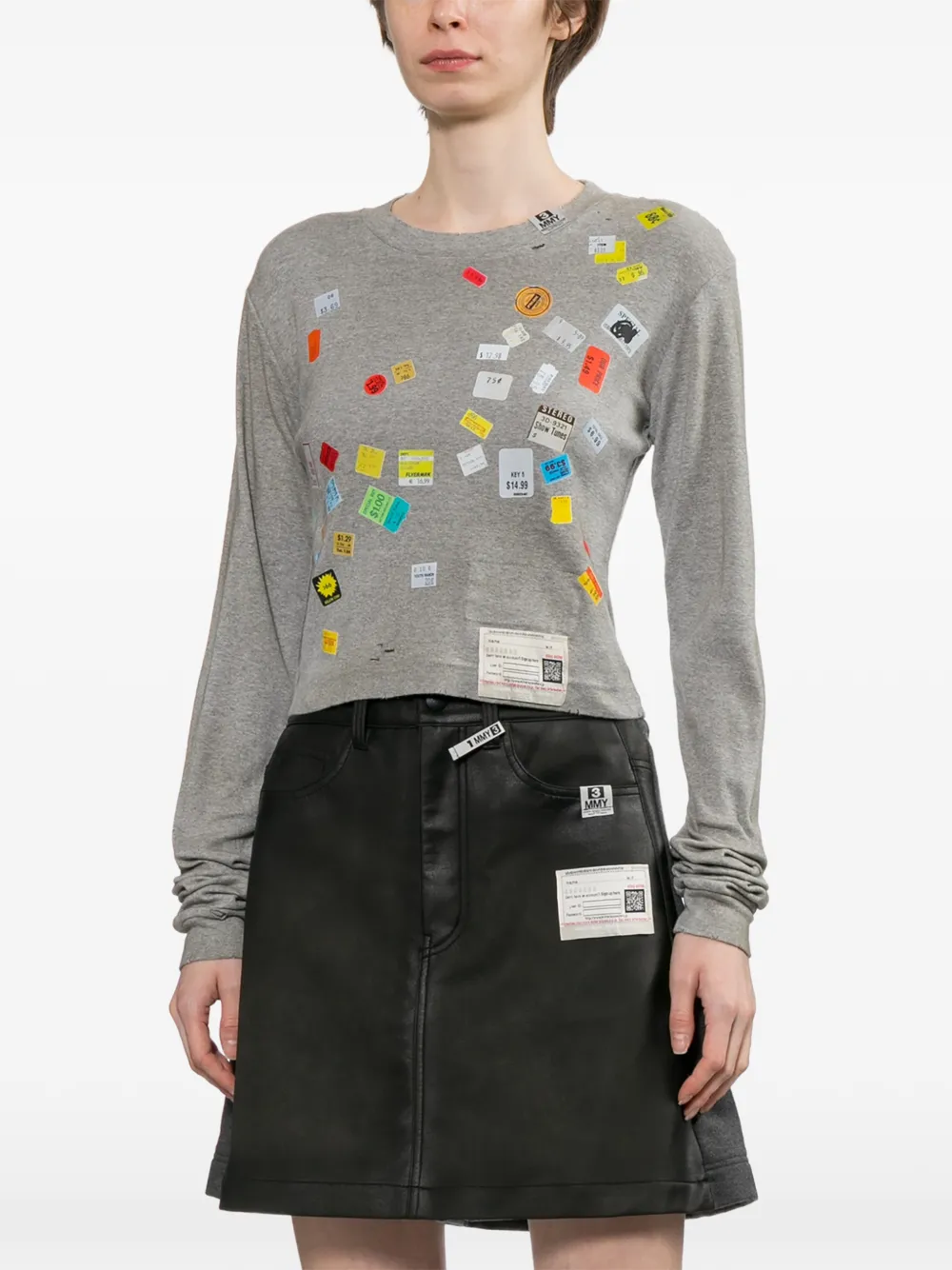 Maison MIHARA YASUHIRO Cropped T-shirt met prijskaartje en print Grijs