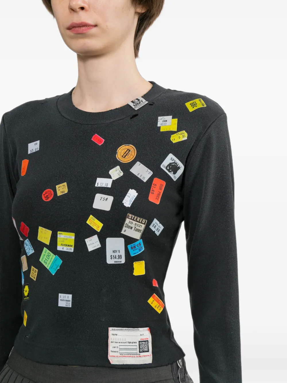 Maison MIHARA YASUHIRO Cropped T-shirt met prijskaartje en print Grijs