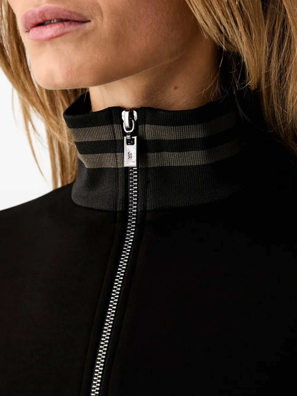Joseph Ribkoff Shift mini-jurk met hoge hals en gestreepte kraag Zwart