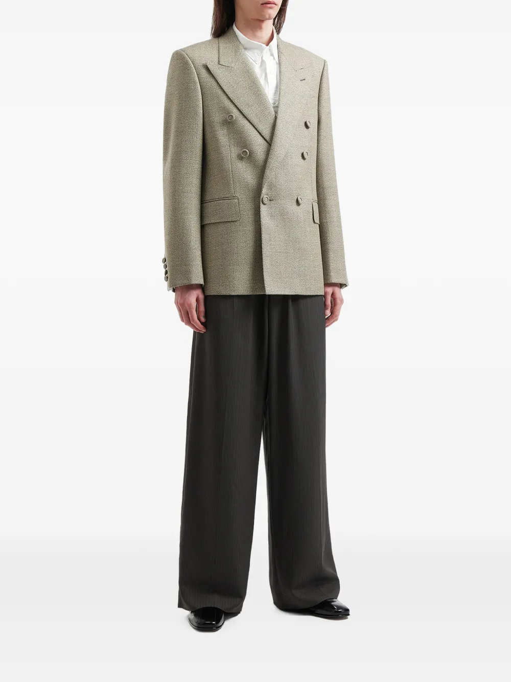 Valentino Garavani Jack met dubbele rij knopen Beige