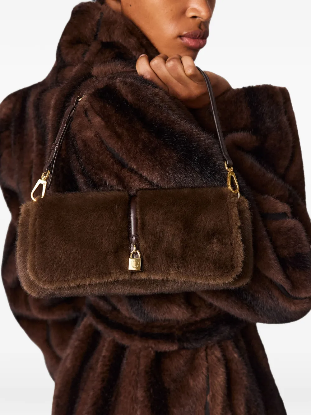 Stella McCartney Schoudertas van imitatiebont met hangslot Bruin