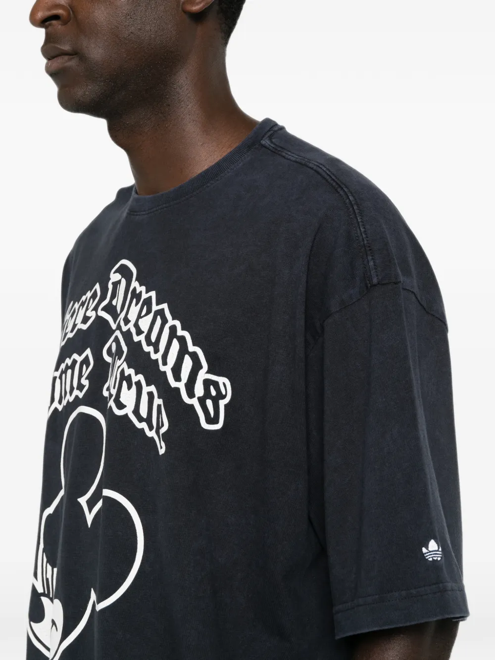 adidas x Disney Mickey Mouse T-shirt met grafische print Zwart