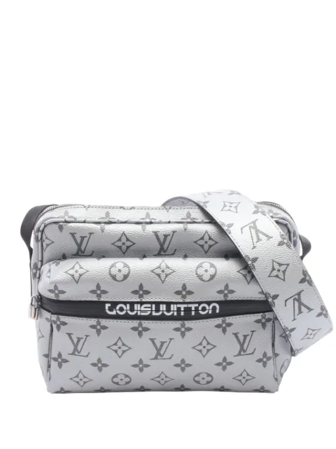 Louis Vuitton Pre-Owned 2017 Monogram Reflect Outdoor Messenger PM crossbody bag