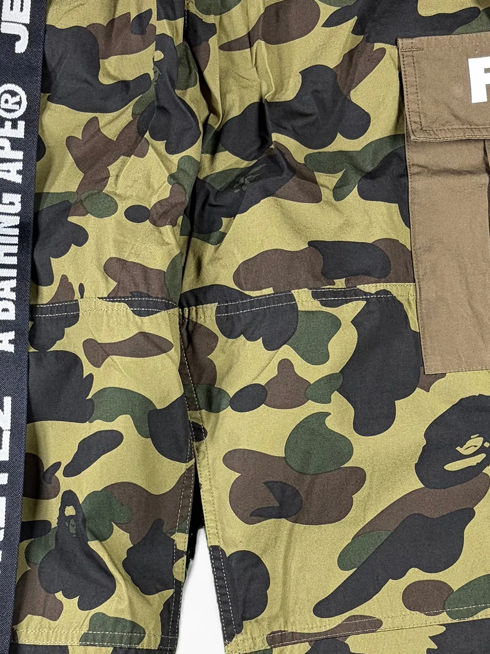 A BATHING APE x Jessie Reyez 6 cargo broek met zakken Groen