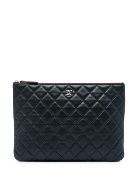 CHANEL Pre-Owned 2019 Medium Quilted Lambskin O Case clutch bag
