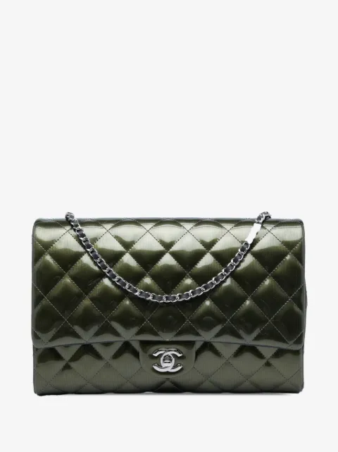 CHANEL Pre-Owned 2012 Quilted Striated Metallic Patent Clutch with Chain shoulder bag