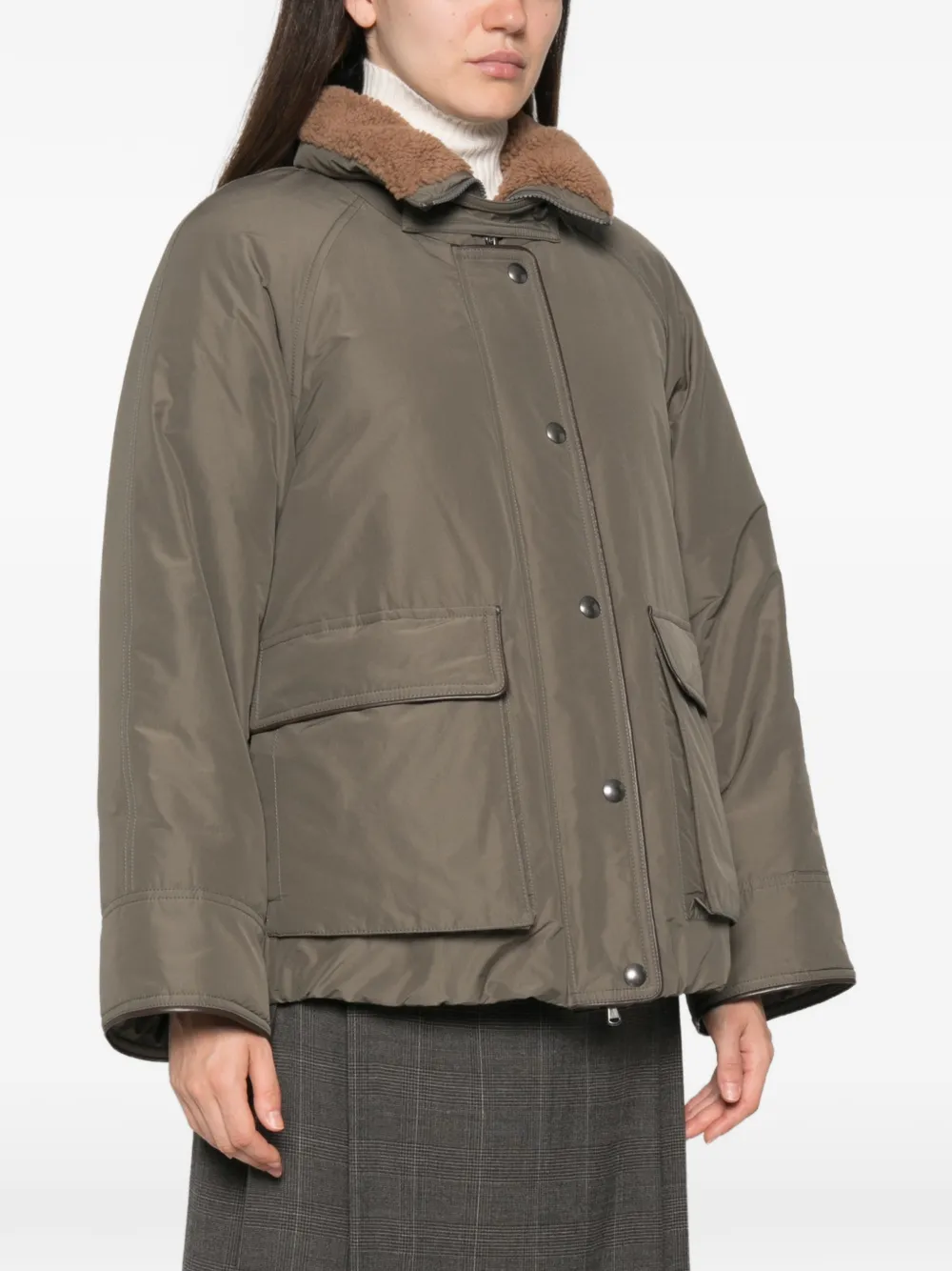 Brunello Cucinelli Jack met lammy kraag en drukknopen Groen