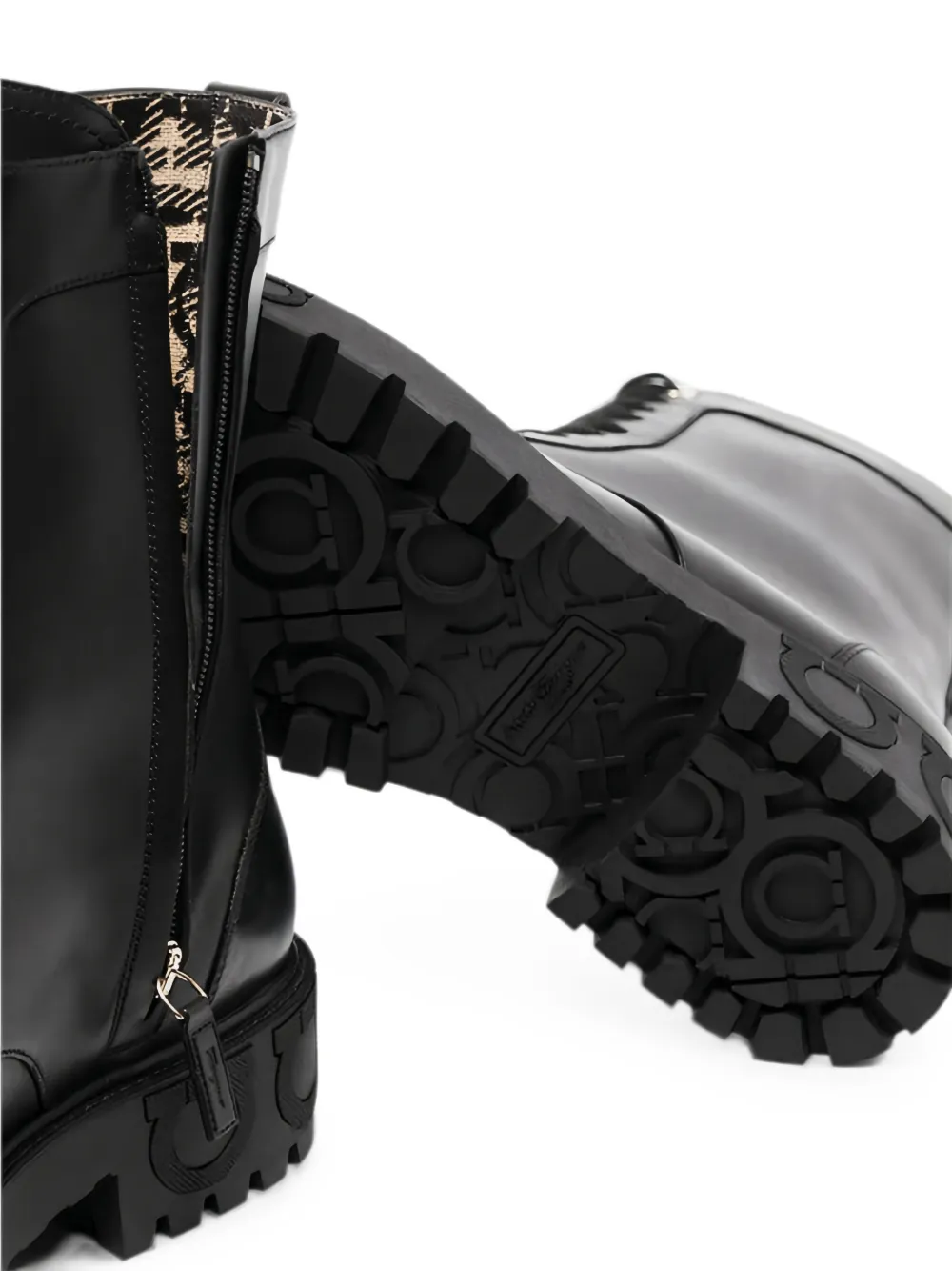 Ferragamo Gancini leather combat boots Zwart
