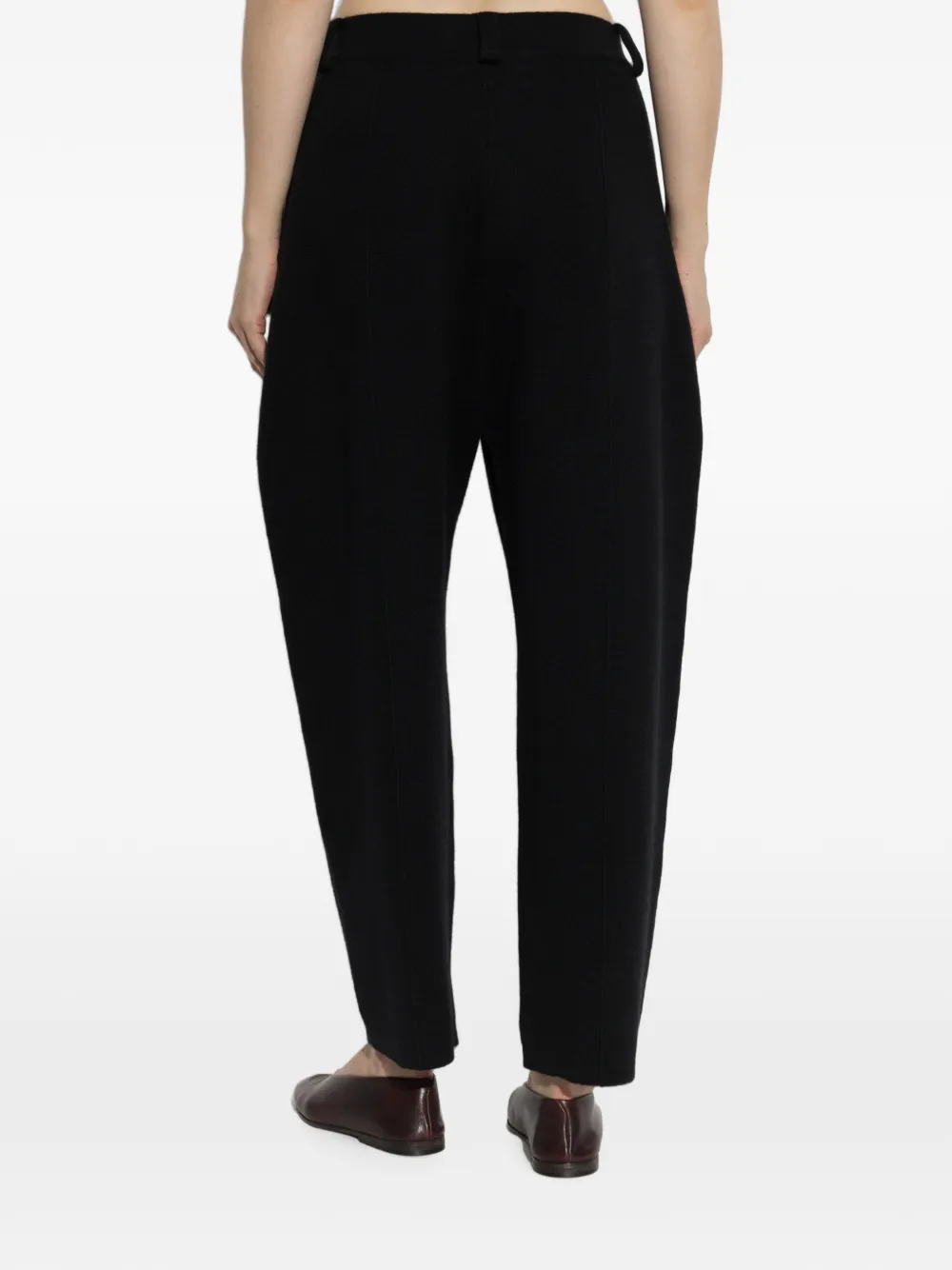 Lisa Yang Wrenda Belt-loops Trousers in Black, view 4