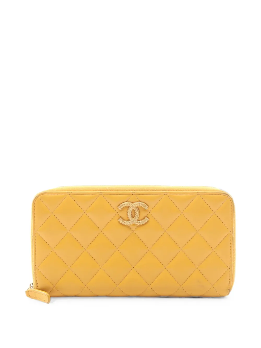 CHANEL Pre-Owned Matelassé zip-around wallet - Giallo