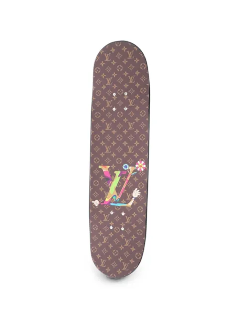 Louis Vuitton Pre-Owned patineta Superflat 2024 en colaboración con Takashi Murakami