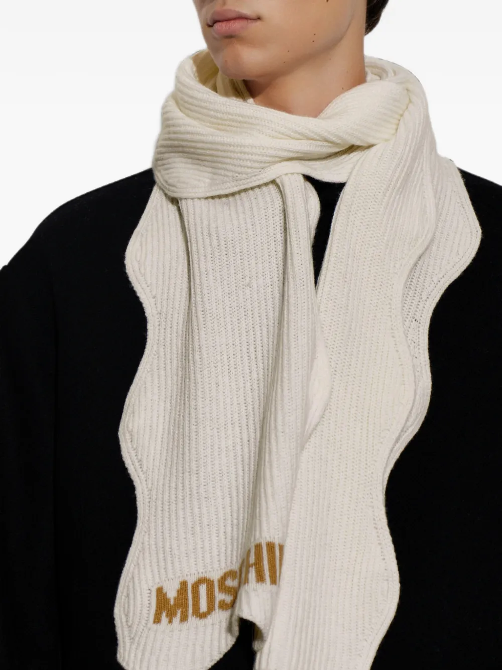 Moschino Ribgebreide sjaal met logo-intarsia Beige